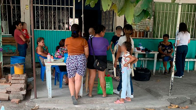 Por calor, sector salud lleva a Apatzingán brigadas médicas 