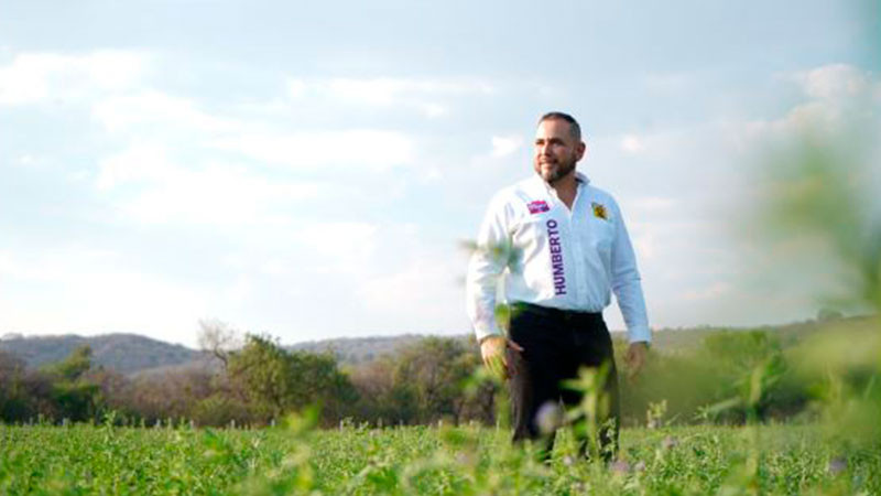 Humberto González promete que impulsará al campo en Huandacareo  