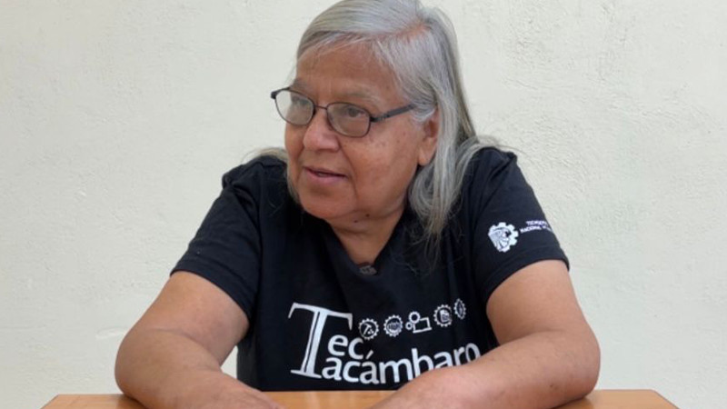 Virginia tiene 66 años y se alista para egresar de la Ingeniería en Administración 