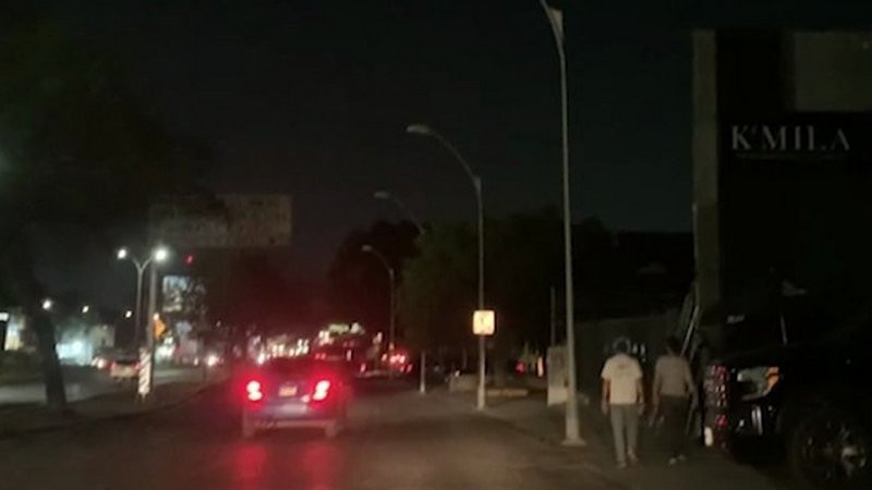 AMLO pide ayuda a empresarios de la industria eléctrica ante apagones en la República Mexicana 