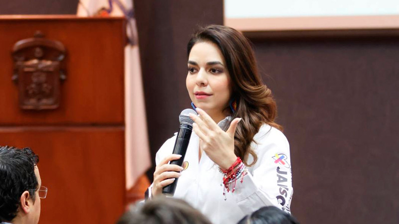 Promete Laura Haro defender proyectos de la Universidad de Guadalajara 