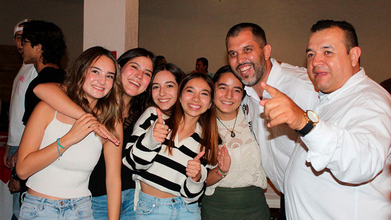 Invita René Valencia a jóvenes a votar por su proyecto de gobierno para Morelia 