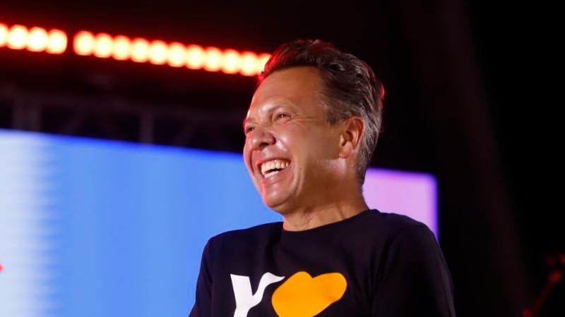 Pablo Lemus presenta su plan educativo; propone escuelas de tiempo completo en Jalisco 