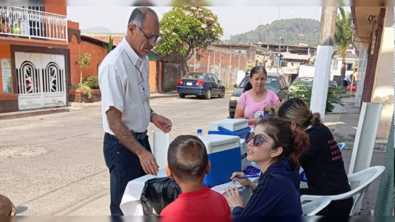 Sector salud informa que continúa la vacunación antirrábica canina y felina en Uruapan 