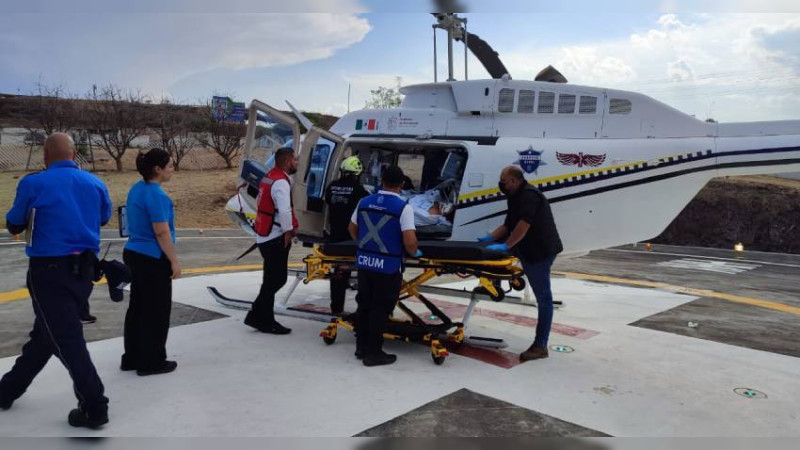 Ambulancias aéreas del sector salud salvan vidas de pacientes críticos: sector salud 