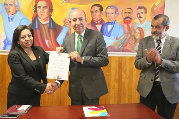 Presenta a su equipo de trabajo el nuevo Secretario de Educación en Michoacán - Foto 0 