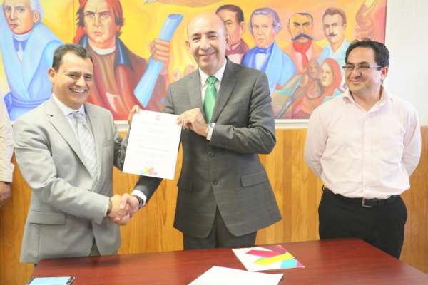 Presenta a su equipo de trabajo el nuevo Secretario de Educación en Michoacán - Foto 1 