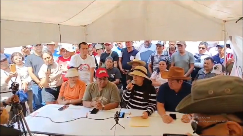CNTE denuncia que hay 6 maestros heridos por confrontaciones en el Zócalo tras “Marea Rosa” 