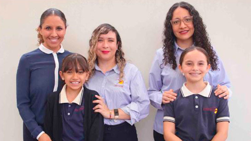 Estudiantes de la Universidad Autónoma de Guadalajara ganan concurso nacional de inglés  
