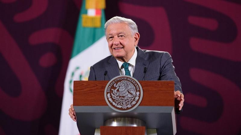 AMLO anuncia acuerdo para ayudar a Belice con energía eléctrica; le recriminan apagones 