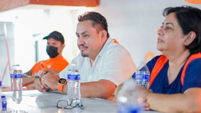 El mejor camino que podemos tomar las y los michoacanos, es uno nuevo, por un futuro naranja: Víctor Manríquez 