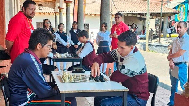 Estudiantes del Cecytem compiten en Jornada Cultural y Deportiva región Uruapan 