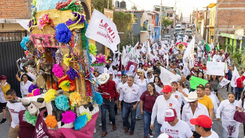 A trabajar como candidatos y conquistar votos, convoca Morón a michoacanos 