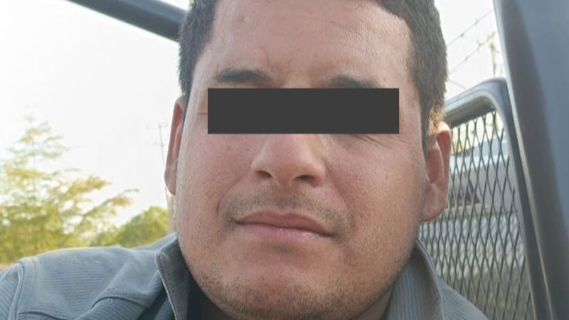 Policía de Mazatlán, Sinaloa, arresta a presunto asaltante de comercios  