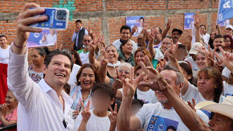 Alfonso Martínez consolida el voto en La Quemada y Mirador del Poniente