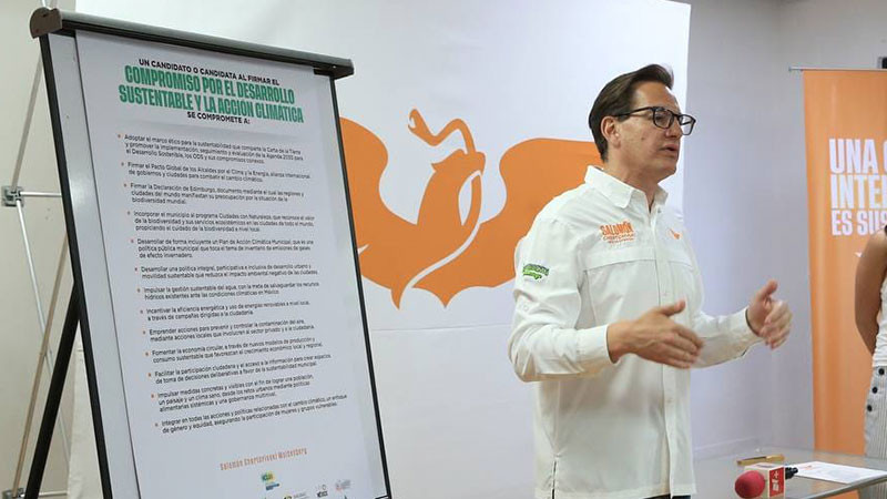 El candidato a gobernar CDMX, Salomón Chertorivski, lamenta tragedia del escenario colapsado en Nuevo León  