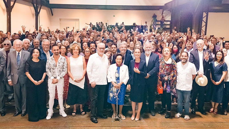 Claudia Sheinbaum es respaldada por más de 900 intelectuales, académicos, científicos y artistas 