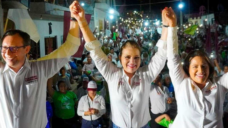 Promete Claudia Delgadillo construir otro hospital en Tolimán, Jalisco 