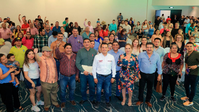 Maestros cierran filas con la 4T; respaldan candidatura de Torres Piña 