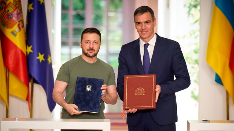 España promete apoyo militar a Ucrania por mil millones de euros 