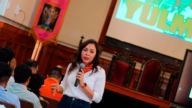 Los jóvenes son indispensables para la democracia, asegura Yulma Rocha 