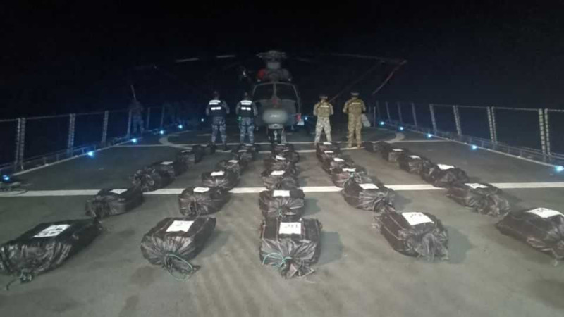 Aseguran 1.6 toneladas de cocaína en Manzanillo, Colima 
