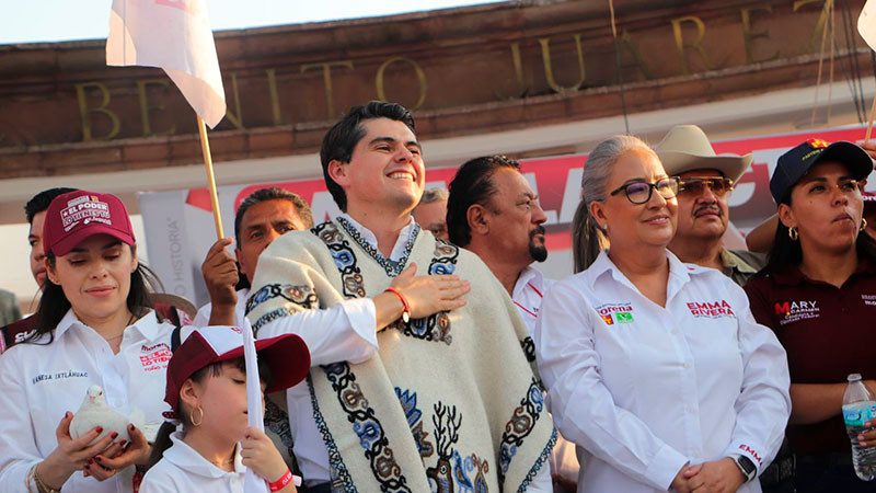 Gran cierre de campaña de Toño Ixtláhuac: ante 15 mil ciudadanos convoca a votar con amor por Zitácuaro 