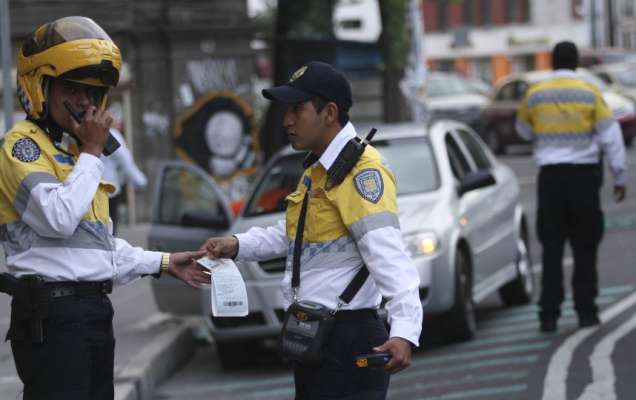 Jefe de policía de Tránsito asegura que robar es como “un arte”, regaña a otros elementos por “no saber” extorsionar a ciudadanos 