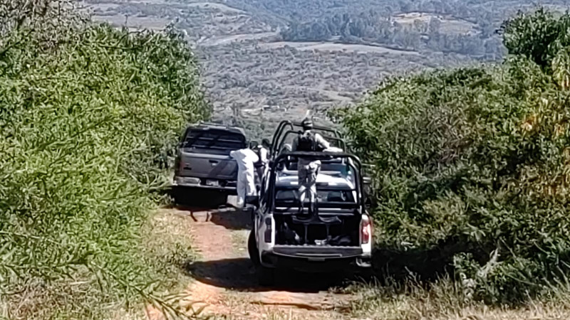 Balacera contra GN en Chilchota, Michoacán, deja dos muertos: Aseguran Barrett calibre 50 y camionetas robadas 