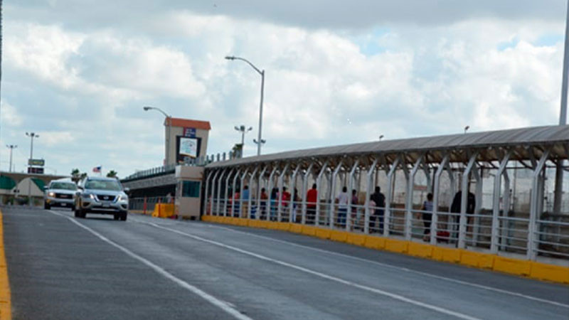 Cierran puente internacional en Tamaulipas por protesta de productores de granos 
