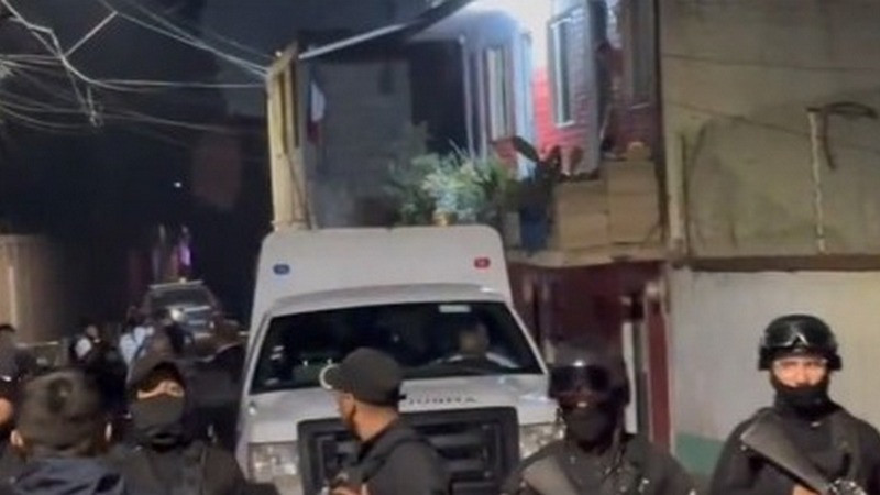 Enfrentamiento armado deja un presunto asaltante sin vida y otro herido en Toluca 