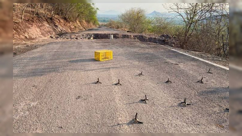 Chocan grupos armados en Buenavista, Michoacán: Desatan balaceras y destruyen caminos 