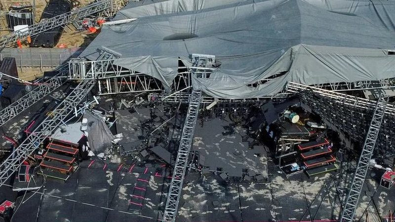 Fiscalía de NL acepta que hay denuncia por muerte de una persona tras caída de templete en mitin político 