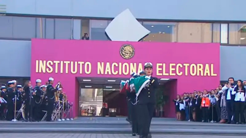 Inician elecciones en México; abren casillas en todo el país 