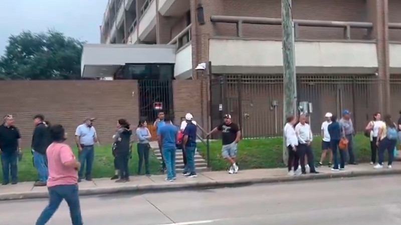 Se registra alta afluencia de mexicanos en el extranjero que salen a votar 