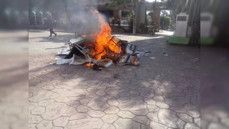 Confirman quema de boletas en Ocampo, Michoacán  