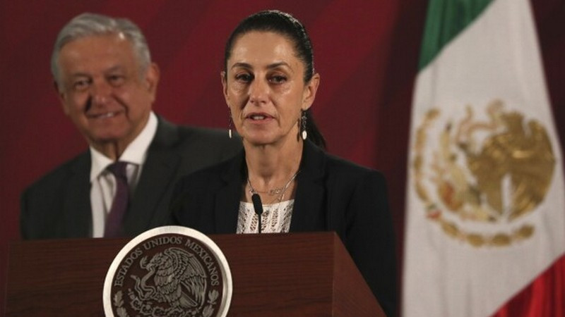 AMLO prevé hacer una gira de trabajo con Claudia Sheinbaum antes de la entrega-recepción 