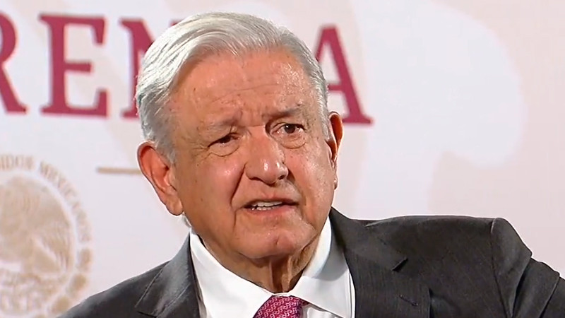 AMLO se reúne con padres de los 43 de Ayotzinapa tras meses de distanciamiento 