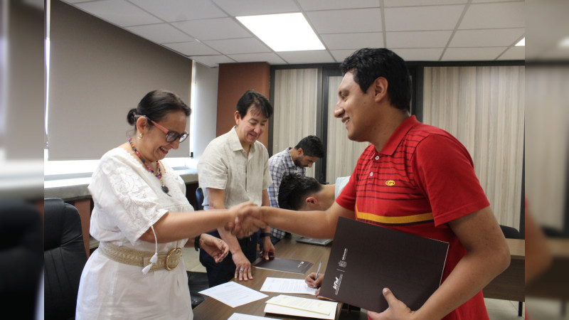 Eligen a 5 estudiantes de la UTM para participar en programa de tecnología en Japón