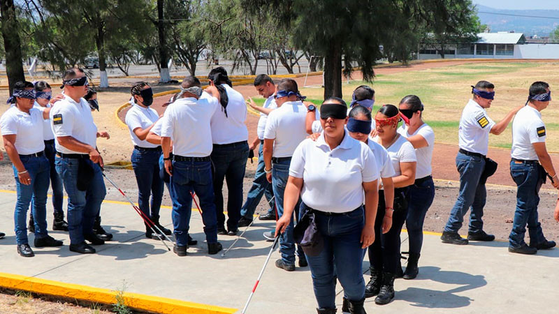 Concientizan a policías en formación para garantizar derechos humanos de personas con discapacidad 