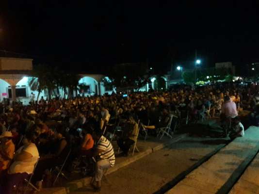 Comienza el "Cine bajo las estrellas" en La Ruana - Foto 1 