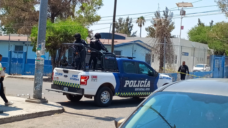 Privación de la vida de un sujeto causa terror en centro médico y escuela en comunidad de San José Agua Azul, Gto 