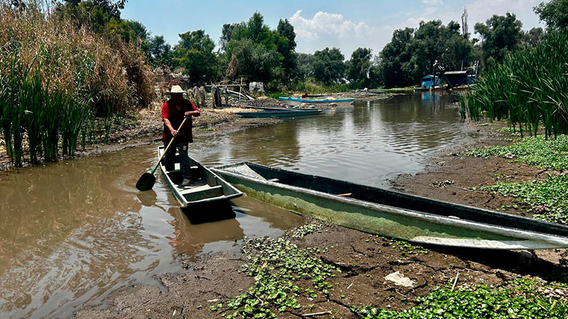 Michoacán gestiona apoyos extraordinarios para pescadores ante la sequía