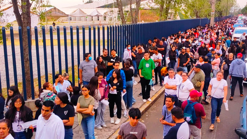 Aspirantes arriban a Ciudad Universitaria desde temprana hora  