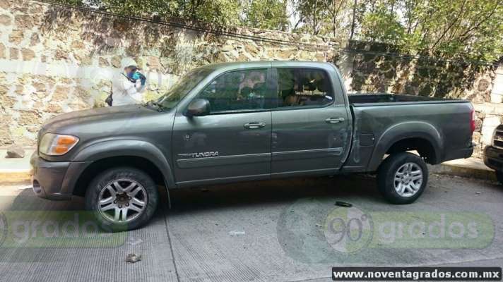 Localizan vehículo baleado en calles de Morelia - Foto 3 