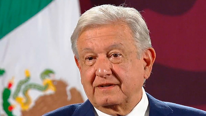 "Hace falta más democracia sindical", asevera AMLO 
