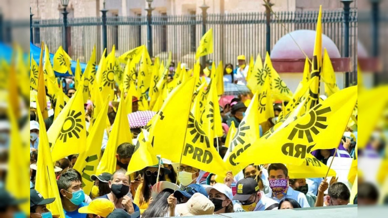 Tras 35 años de historia, INE notifica a PRD pérdida de registro 