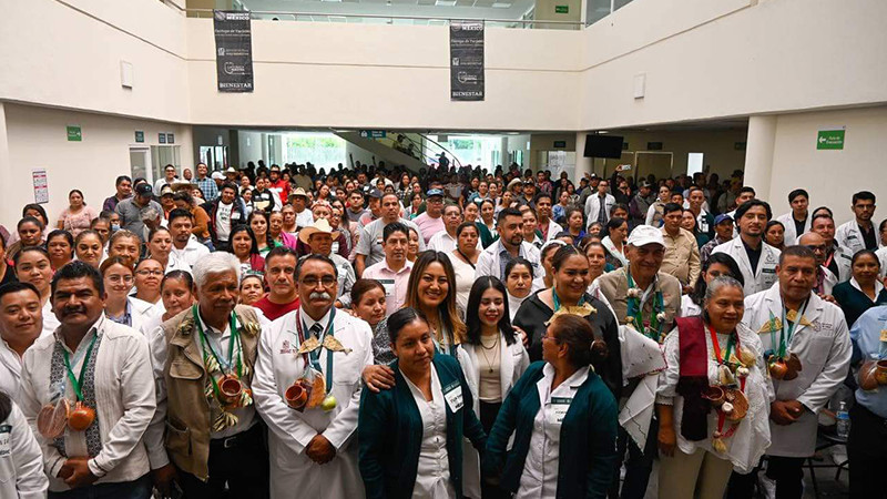 Trabajaremos por la salud y bienestar de Zacapu: Mónica Valdez