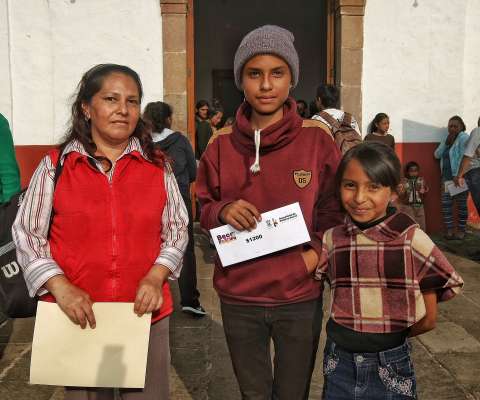 50 mil estudiantes michoacanos serán beneficiados con Beca Futuro: Sepsol - Foto 0 