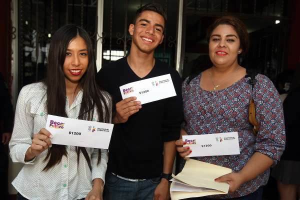 50 mil estudiantes michoacanos serán beneficiados con Beca Futuro: Sepsol - Foto 1 